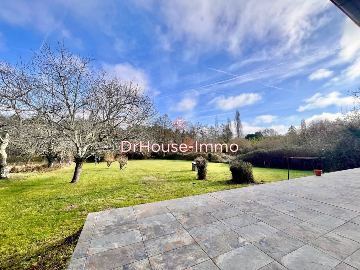 Maison 5 pièces de 114 m² - Tarnès (33240)