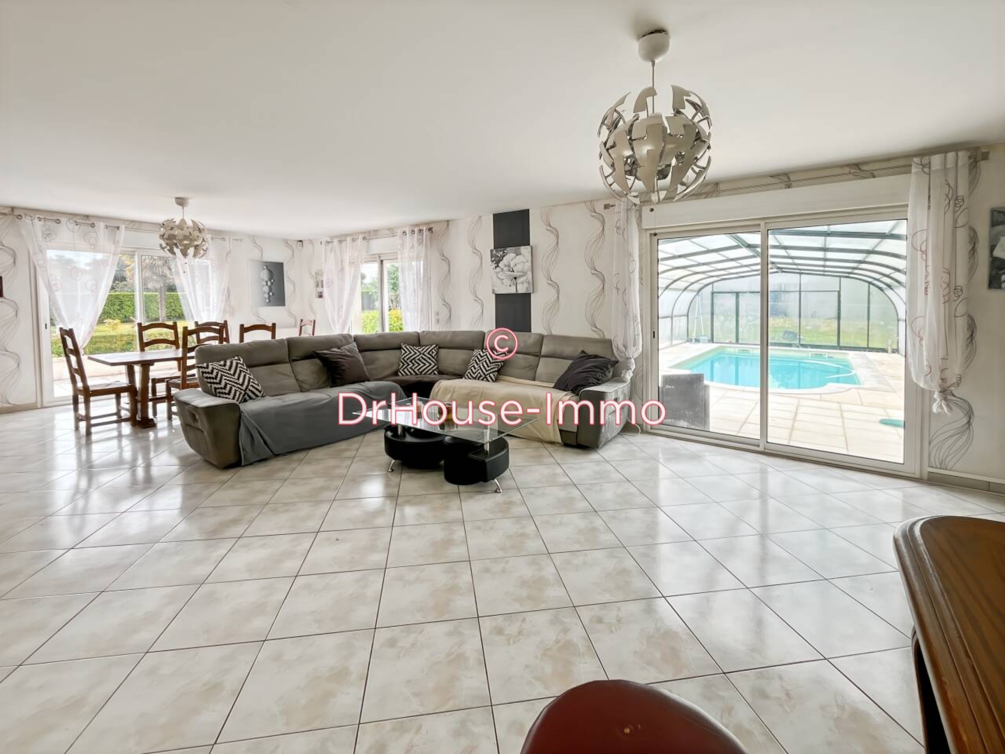 Maison 6 pièces de 168 m² - Tournay-sur-Odon (14310)