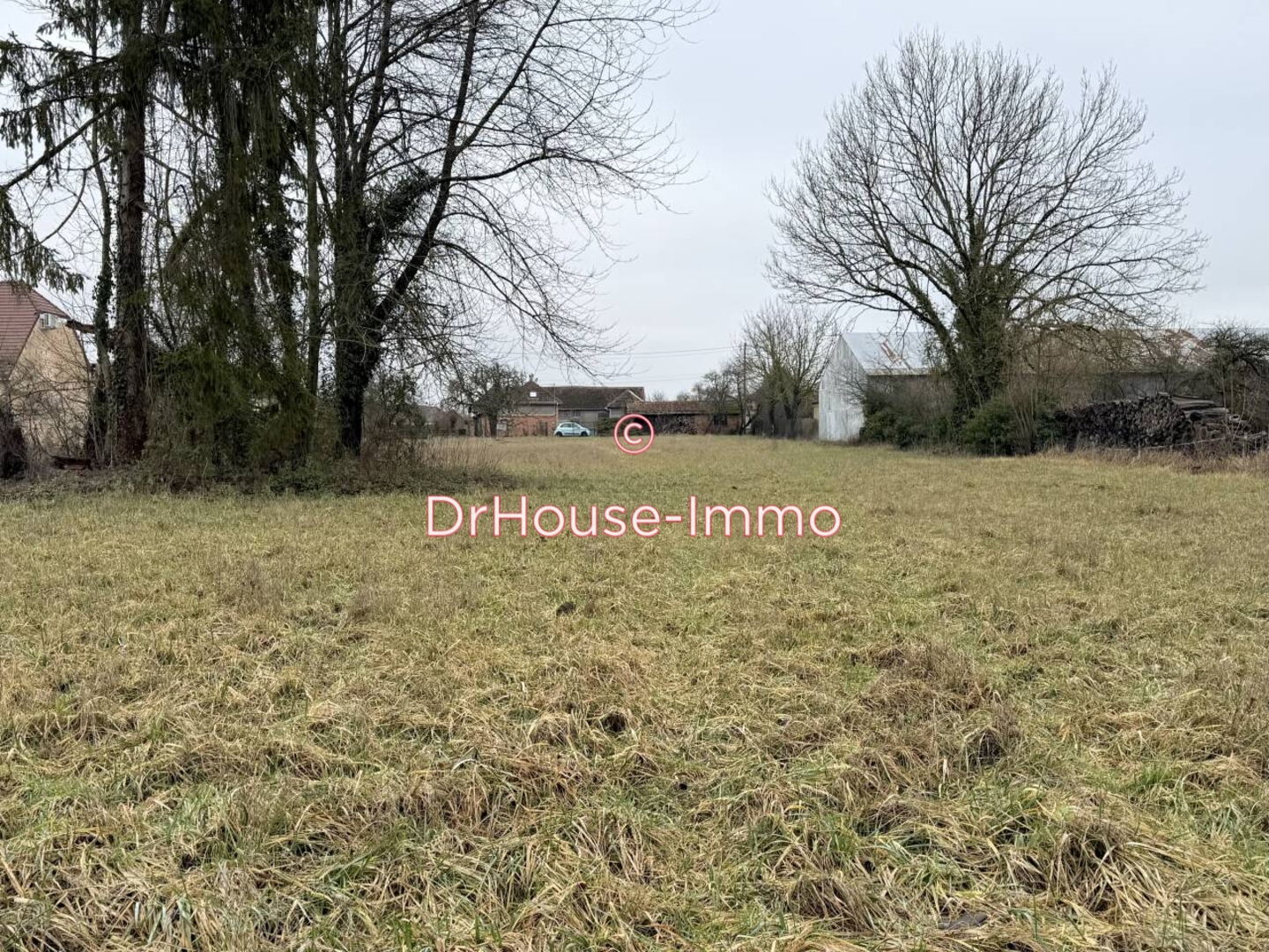 Terrain de 4 221 m² - Val-d'Auzon (10220)