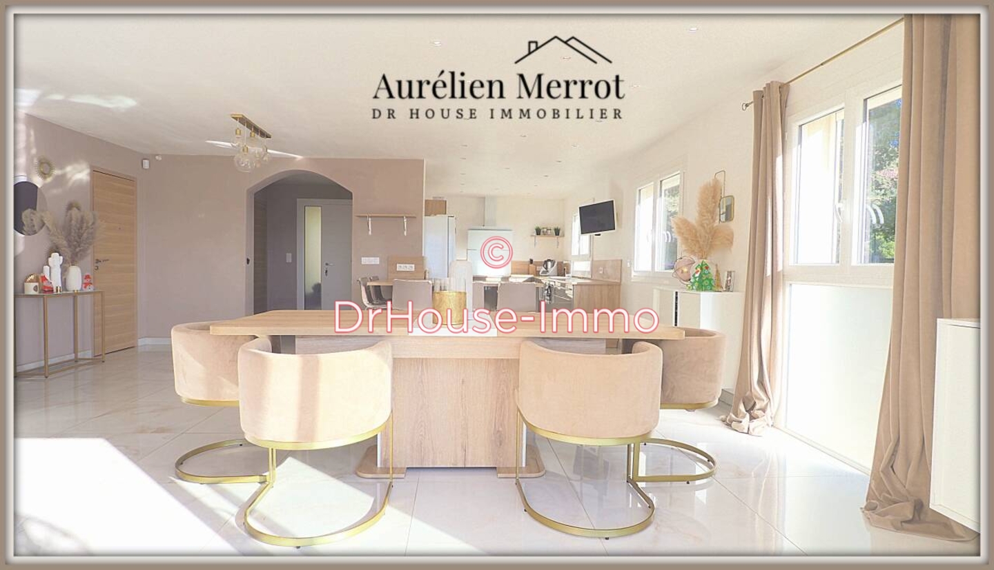 Maison 10 pièces de 269 m² - Rognac (13340)