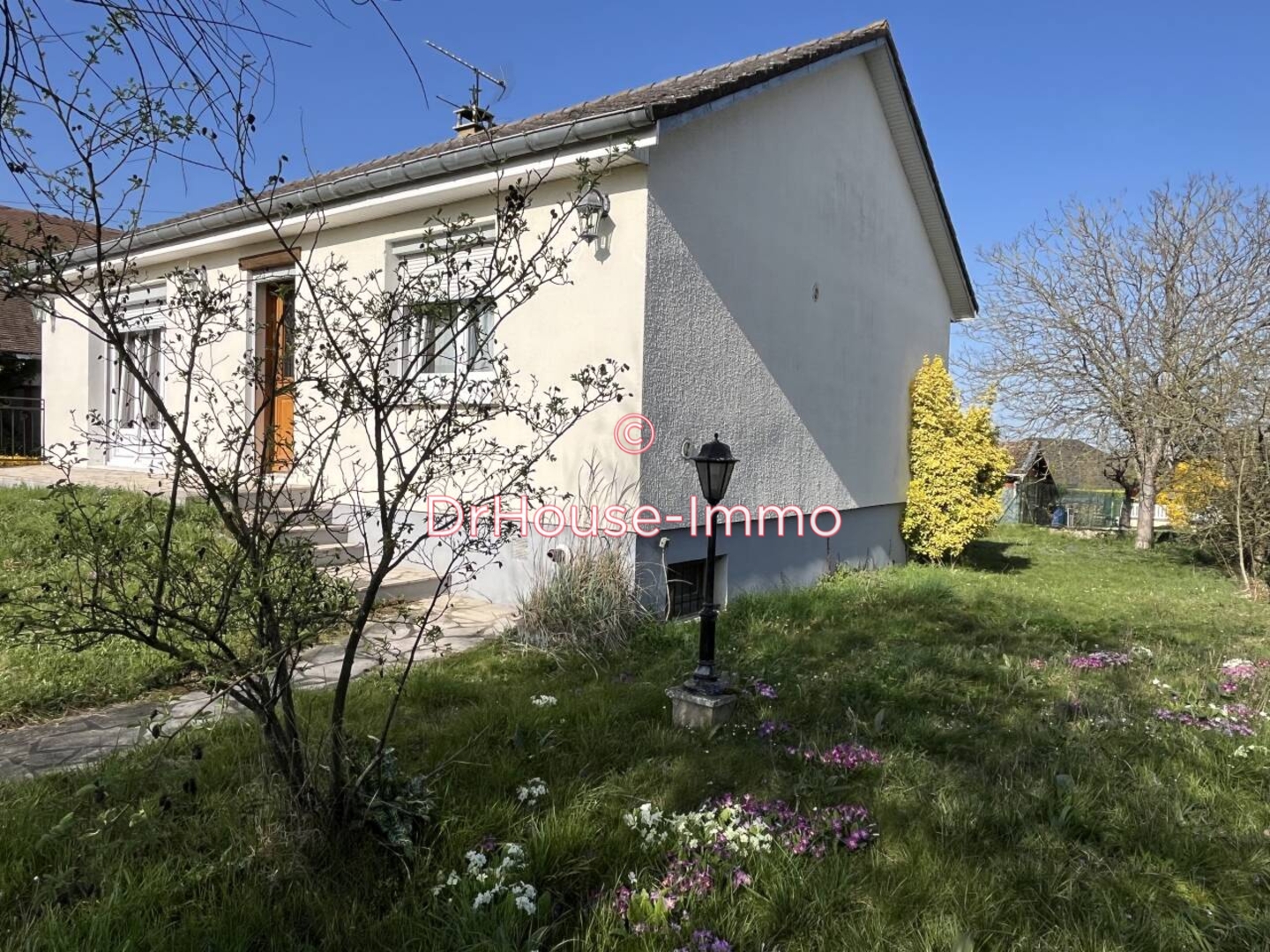 Maison 4 pièces de 85 m² - Sainte-Maure (10150)