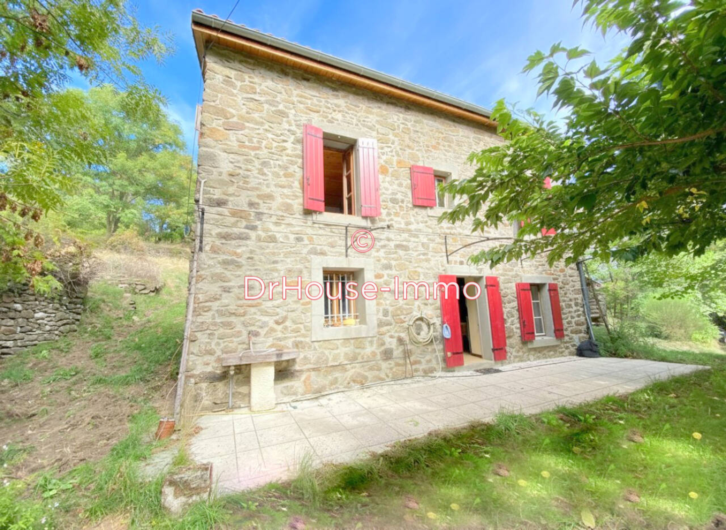Maison 5 pièces de 126 m² - La Souche (07380)