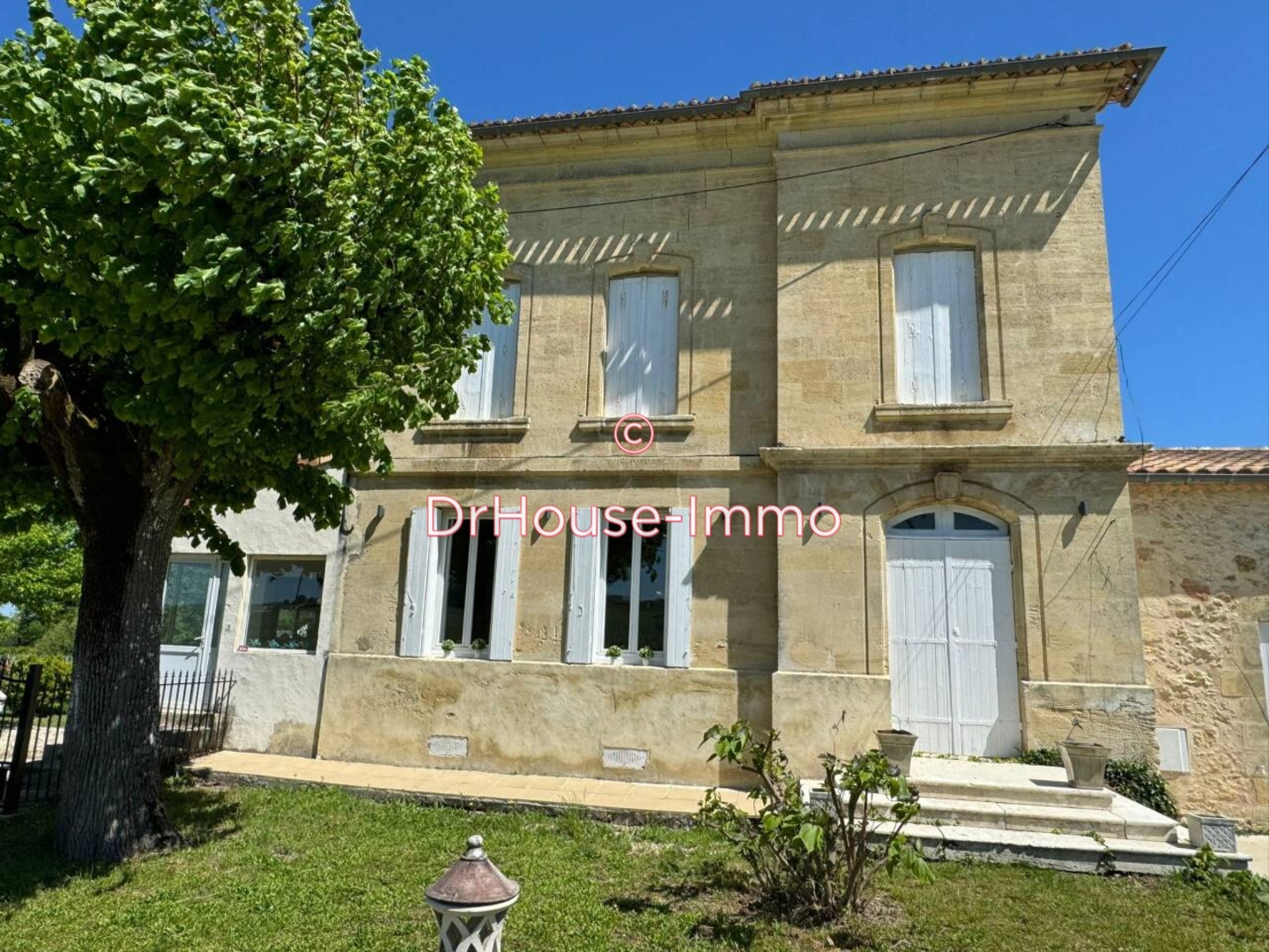Maison 7 pièces de 190 m² - Saint-Émilion (33330)