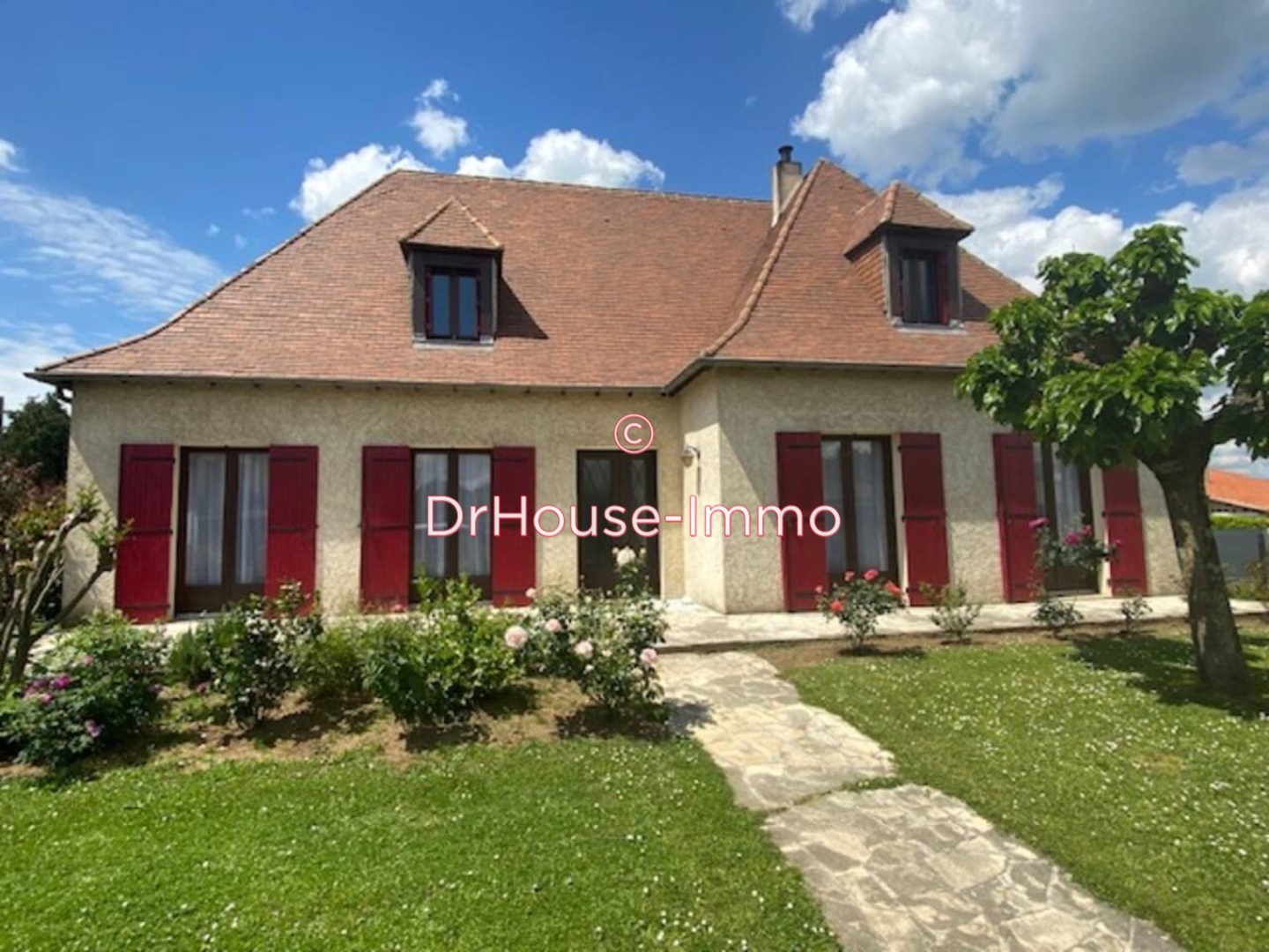 Maison 4 pièces de 148 m² - Bergerac (24100)
