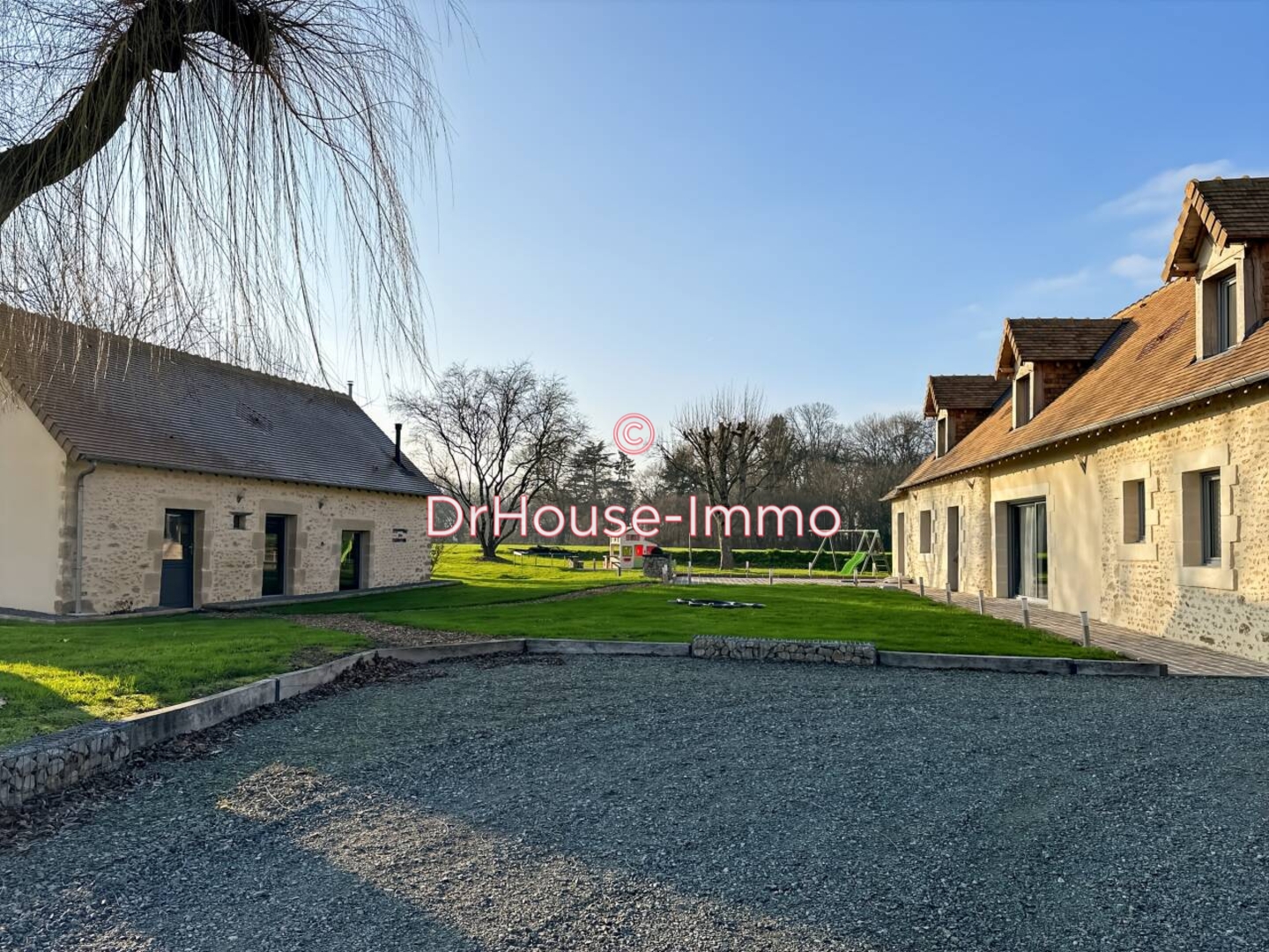 Maison 7 pièces de 180 m² - Marolles-les-Braults (72260)