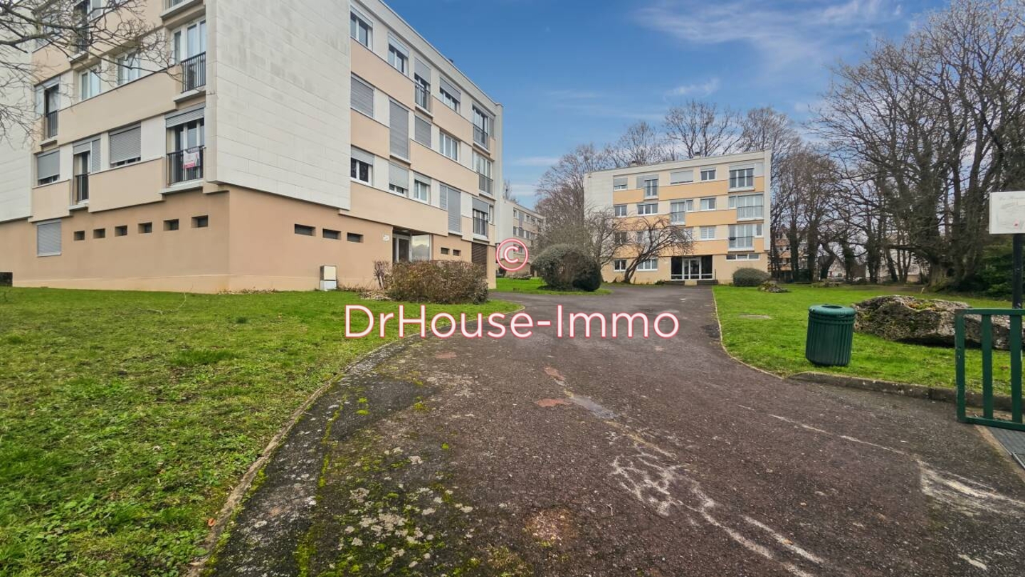 Appartement 2 pièces de 42 m² - Villiers-sur-Orge (91700)