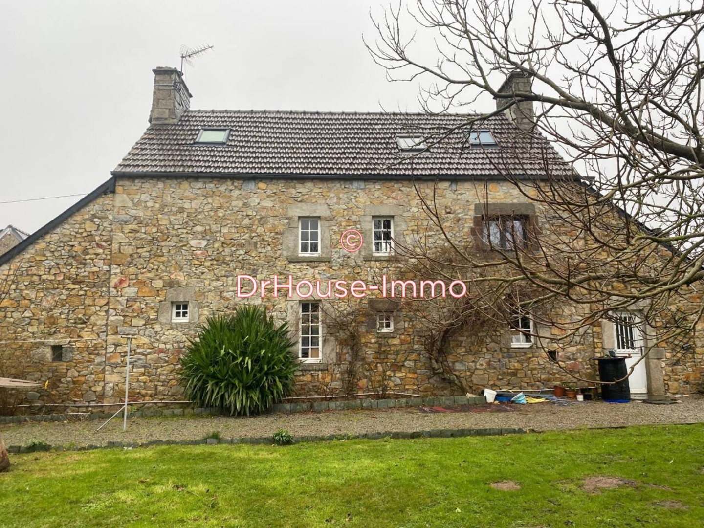 Maison 6 pièces de 179 m² - Sotteville (50340)