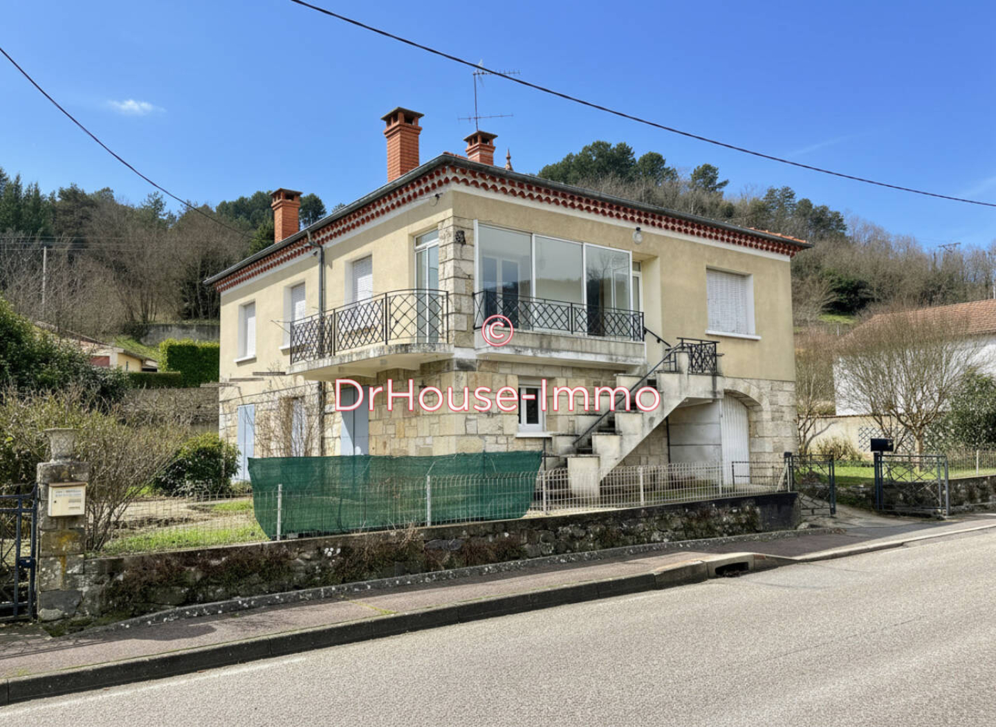 Maison 6 pièces de 154 m² - Lalevade-d'Ardèche (07380)