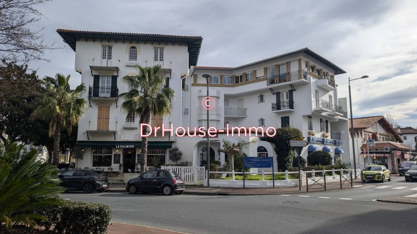 Appartement 3 pièces de 79 m² - Hendaye (64700)