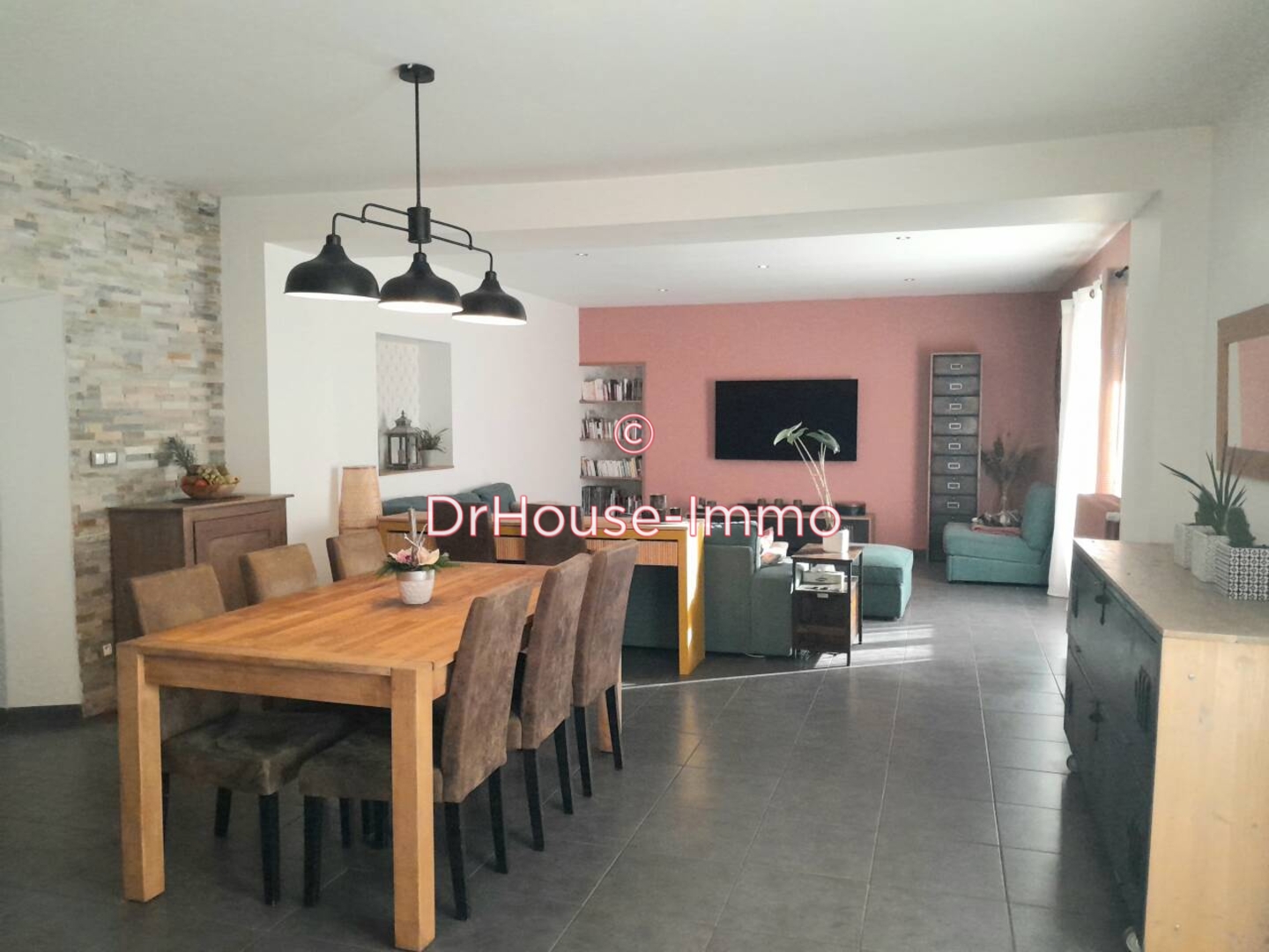 Maison 7 pièces de 179 m² - Le Louroux-Béconnais (49370)