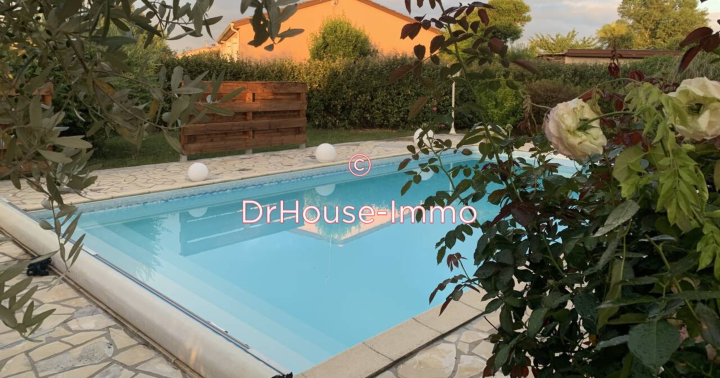 Maison 6 pièces de 179 m² - Peyrole (81310)