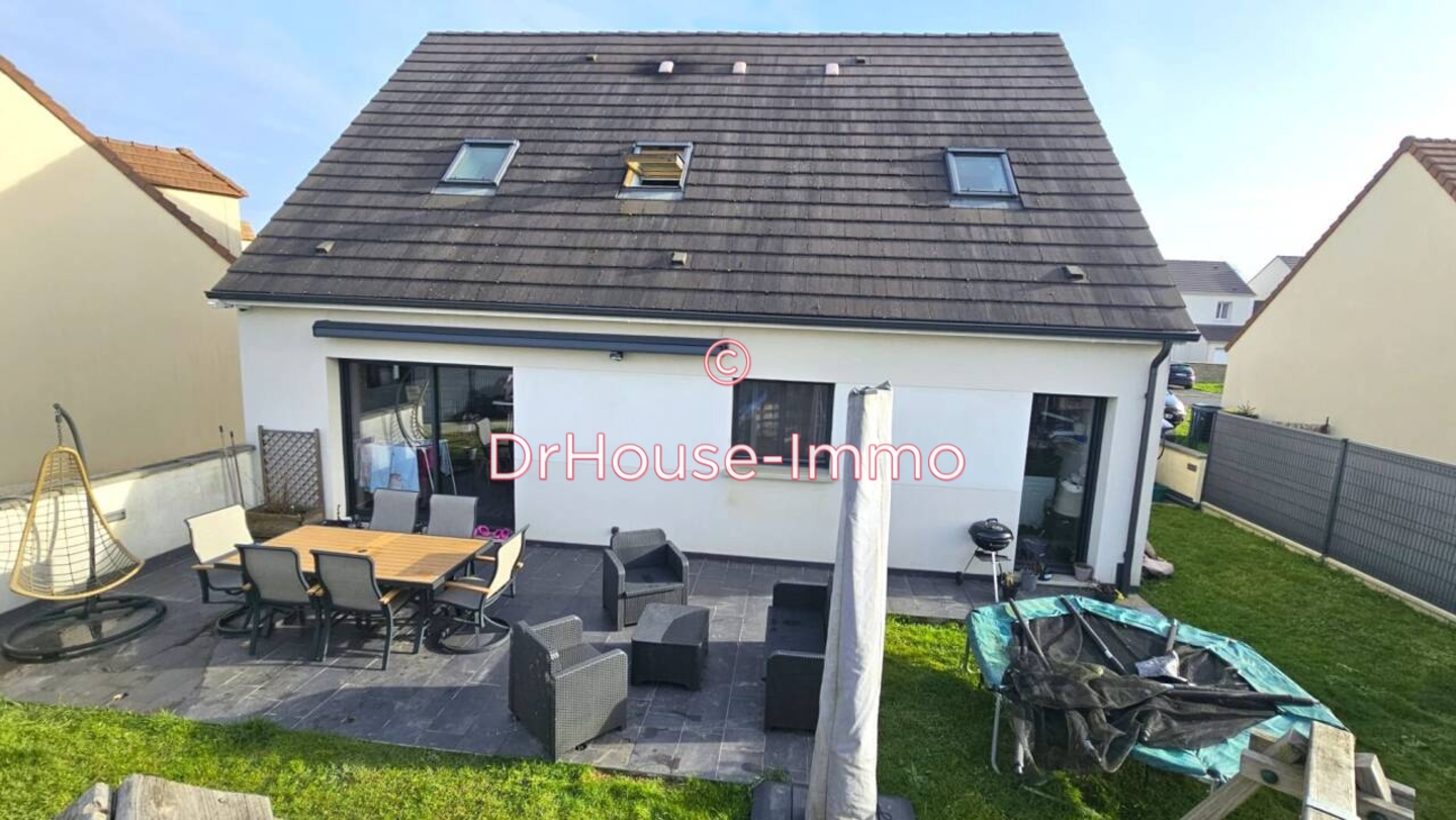 Maison 6 pièces de 134 m² - Neufmoutiers-en-Brie (77610)