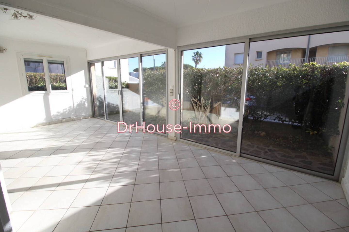 Appartement 2 pièces de 51 m² - Cavalaire-sur-Mer (83240)