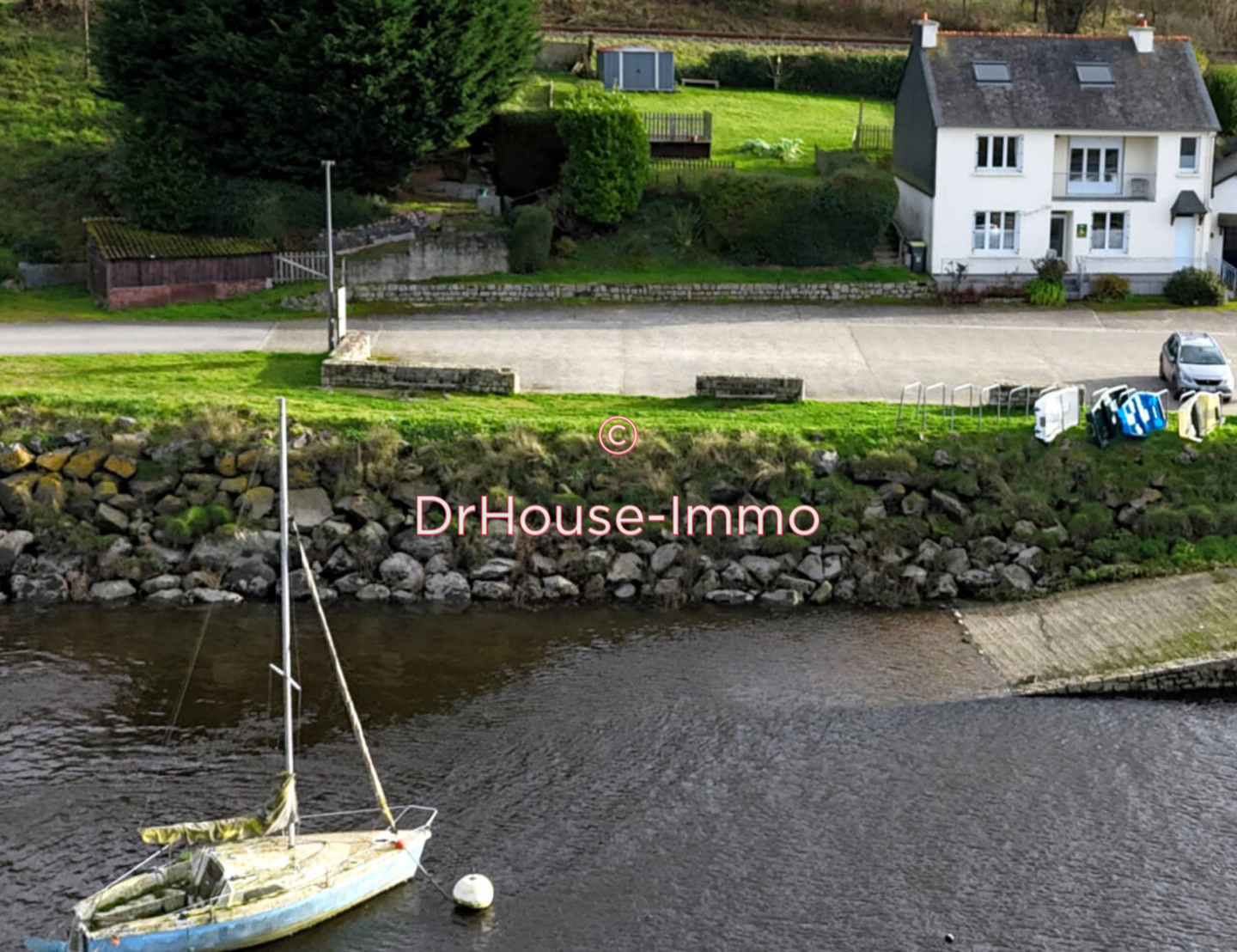 Maison 5 pièces de 128 m² - Quemper-Guézennec (22260)