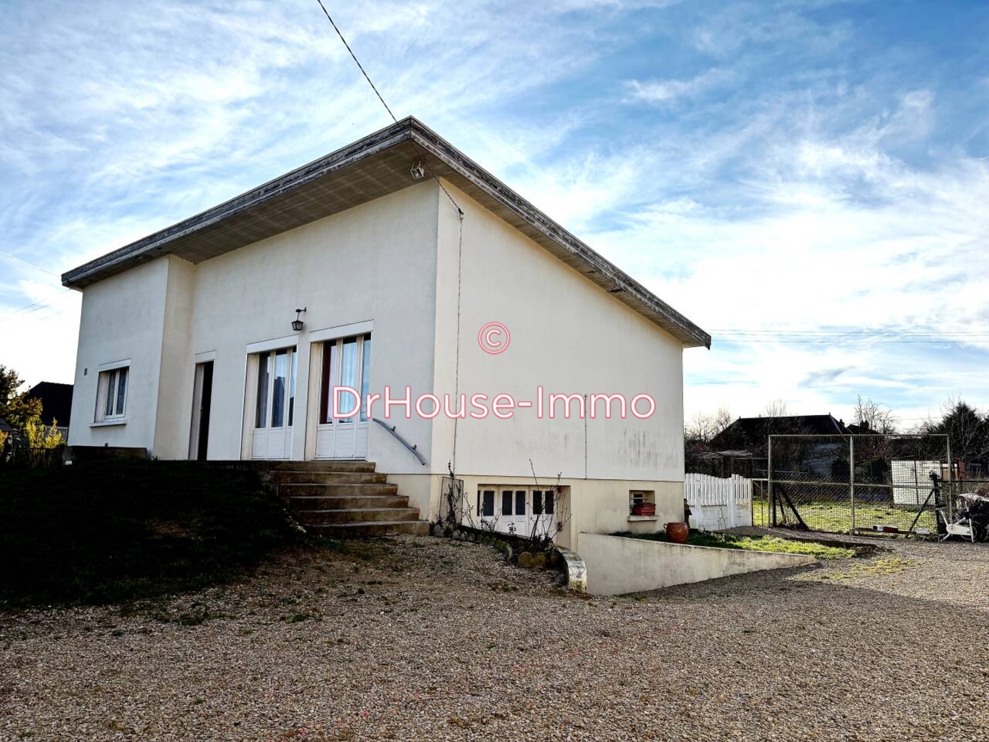 Maison 4 pièces de 82 m² - Saint-Mesmin (10280)