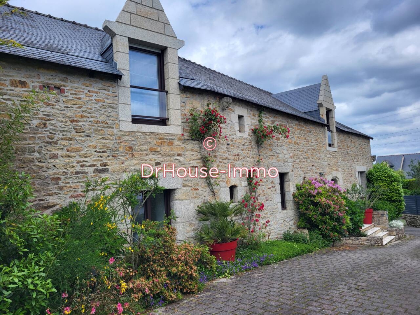 Maison 8 pièces de 192 m² - Vannes (56000)