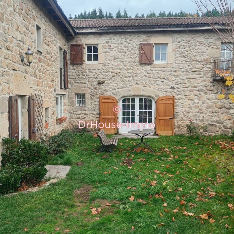 Maison 9 pièces de 271 m² - Saint-Christophe-d'Allier (43340)