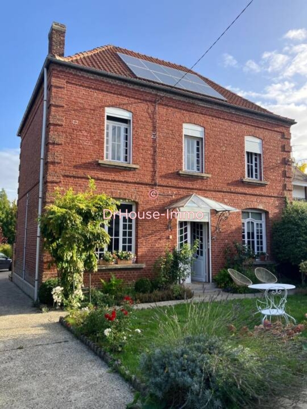 Maison 6 pièces de 150 m² - Béthune (62400)