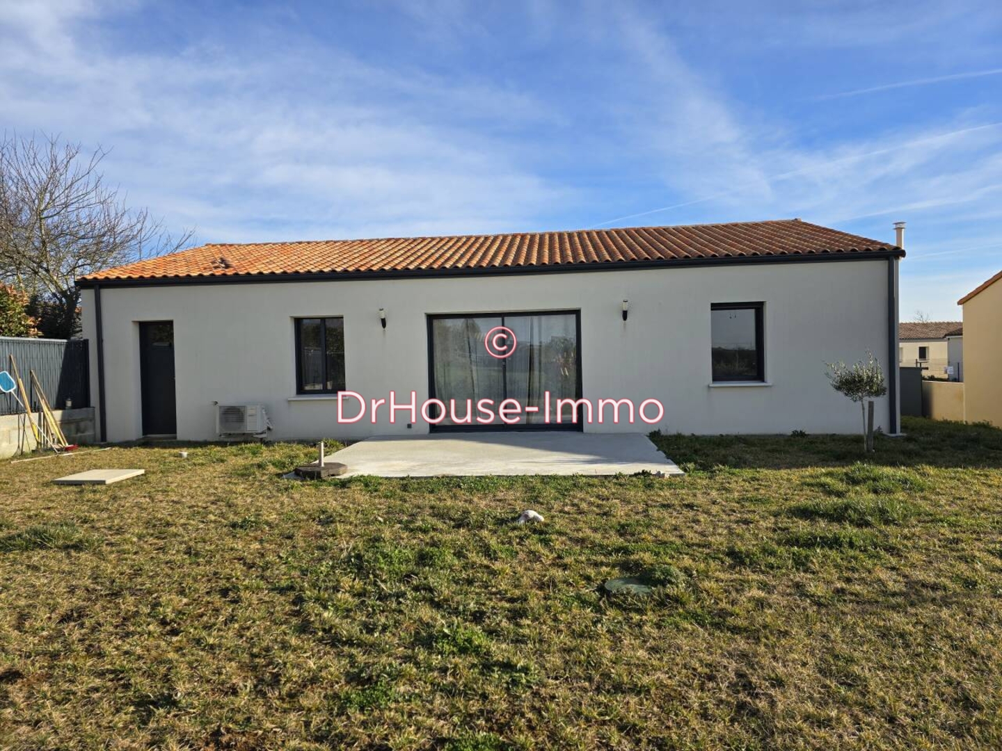 Maison 3 pièces de 82 m² - Sainte-Néomaye (79260)