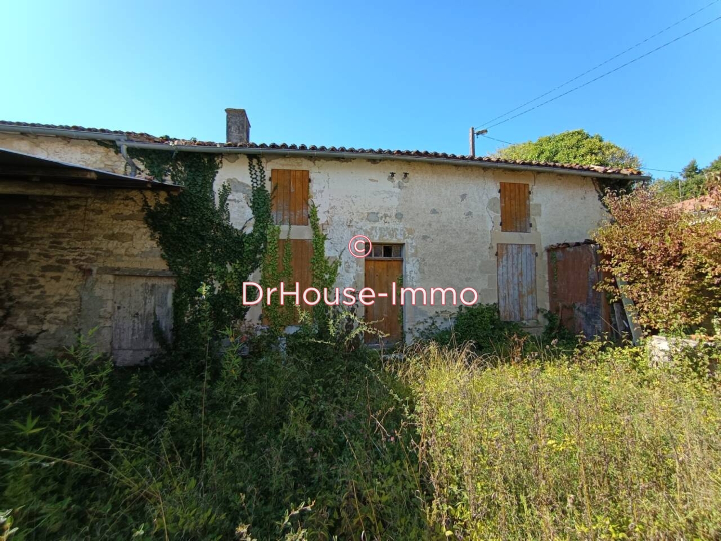 Maison 3 pièces de 100 m² - Saint-Pierre-de-l'Isle (17330)