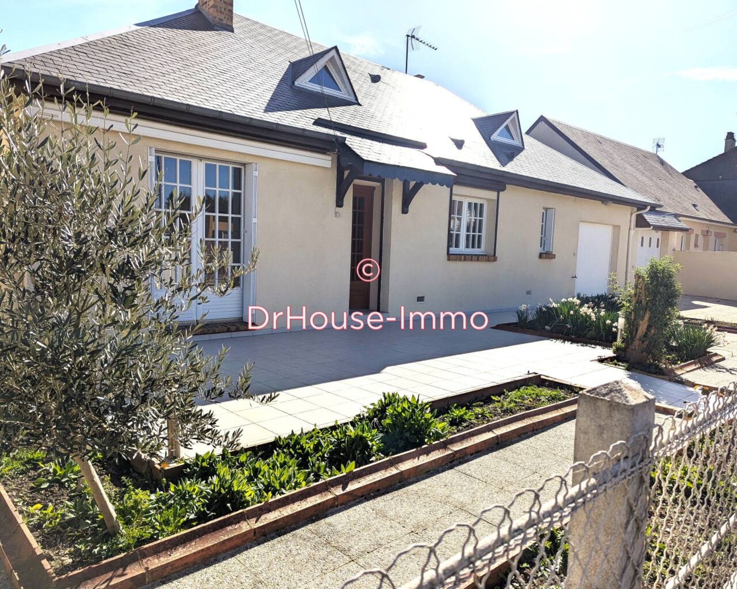 Maison 6 pièces de 107 m² - Bernay (27300)