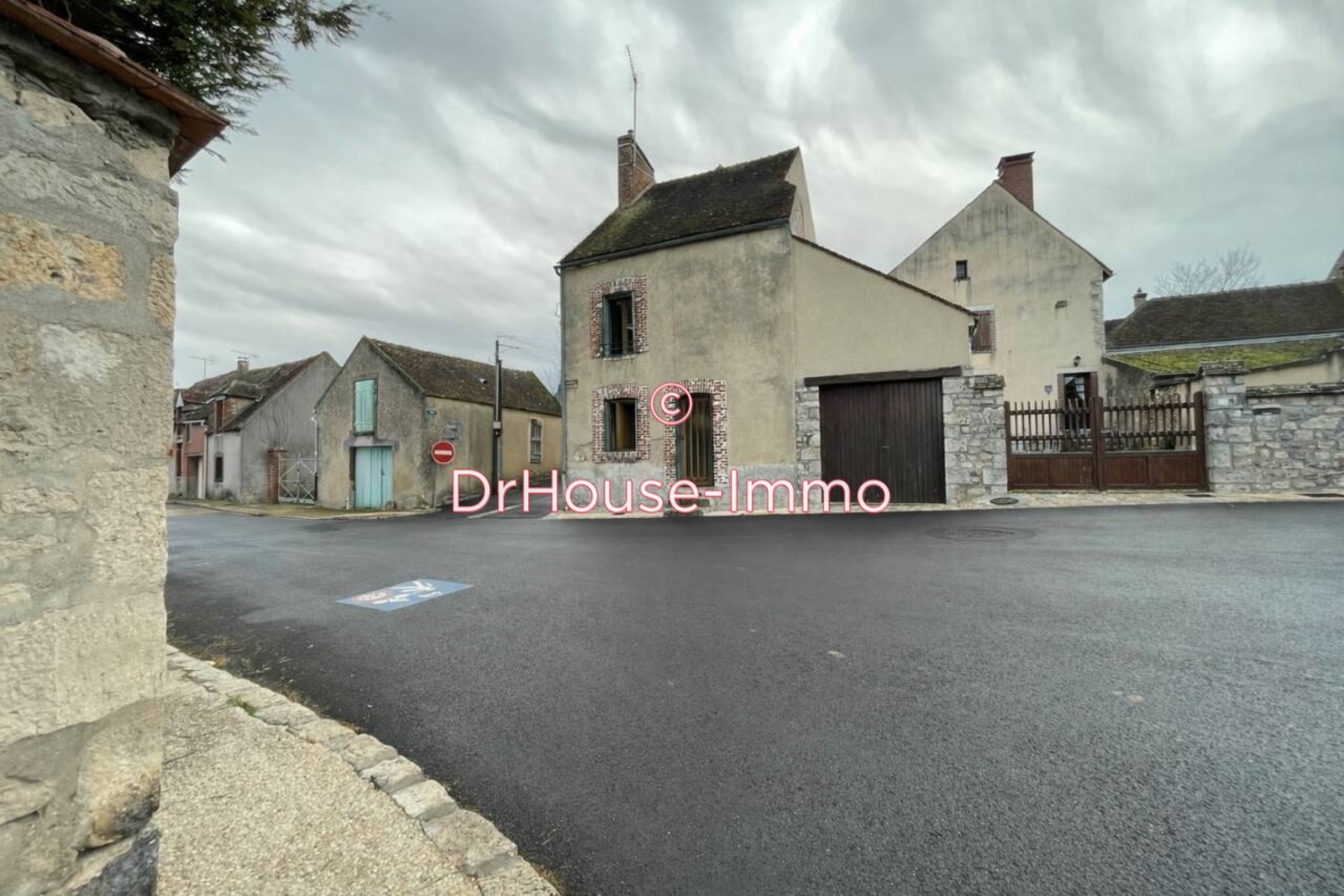 Maison 6 pièces de 129 m² - Ferrières-en-Gâtinais (45210)