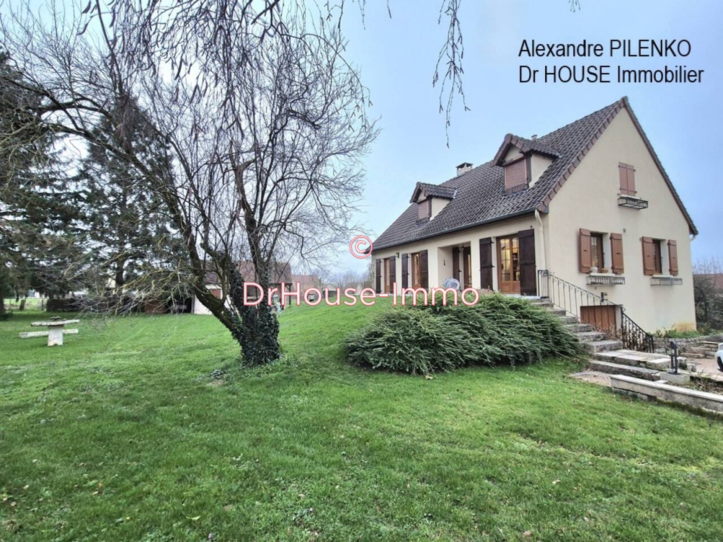 Maison 7 pièces de 151 m² - Sennecey-le-Grand (71240)