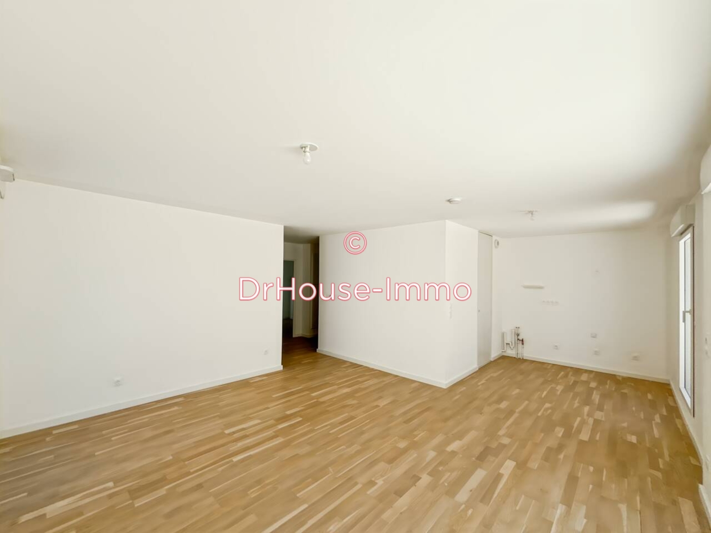 Appartement 5 pièces de 99 m² - Bordeaux (33200)