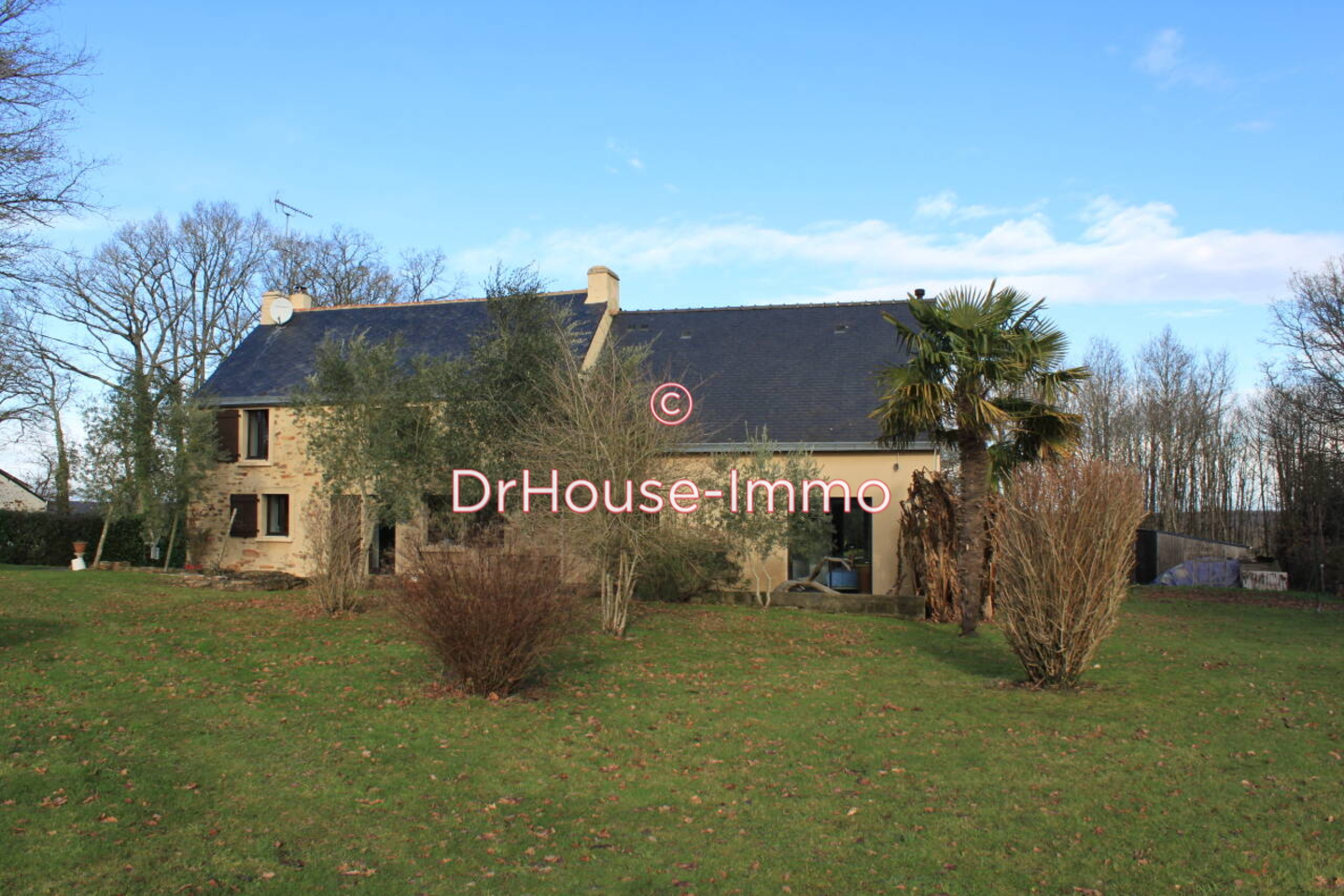 Maison 6 pièces de 137 m² - Sévérac (44530)