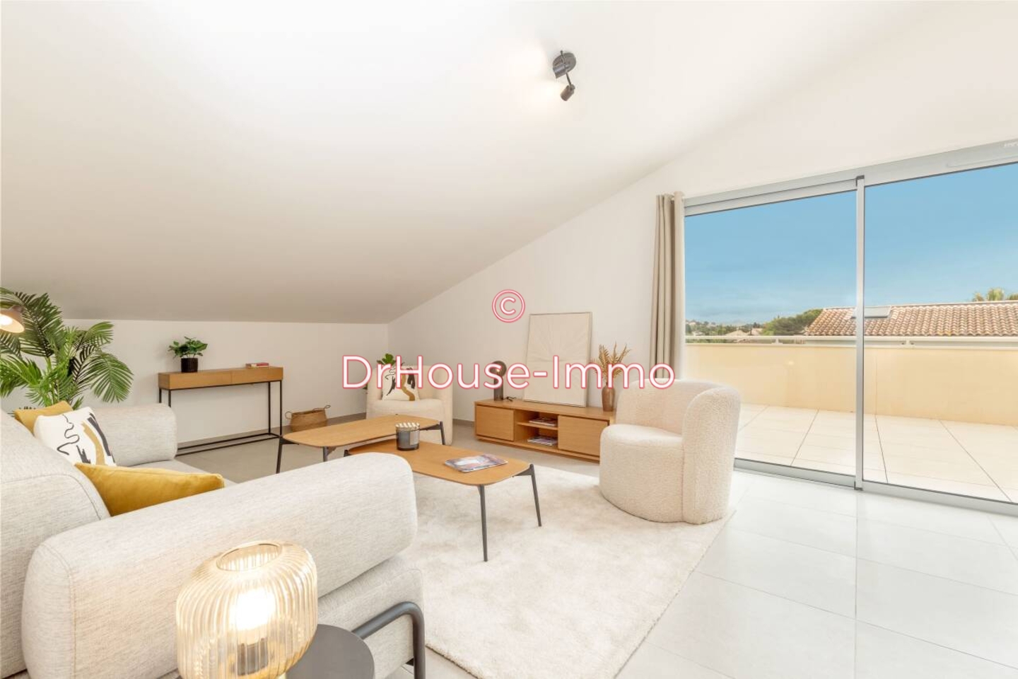 Appartement 4 pièces de 89 m² - Toulon (83000)