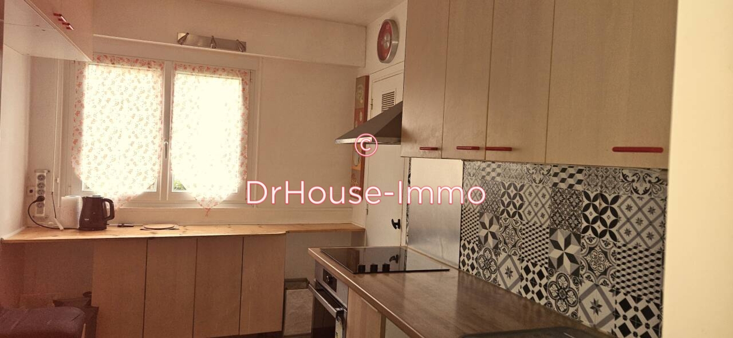 Appartement 6 pièces de 105 m² - Saint-André-les-Vergers (10120)