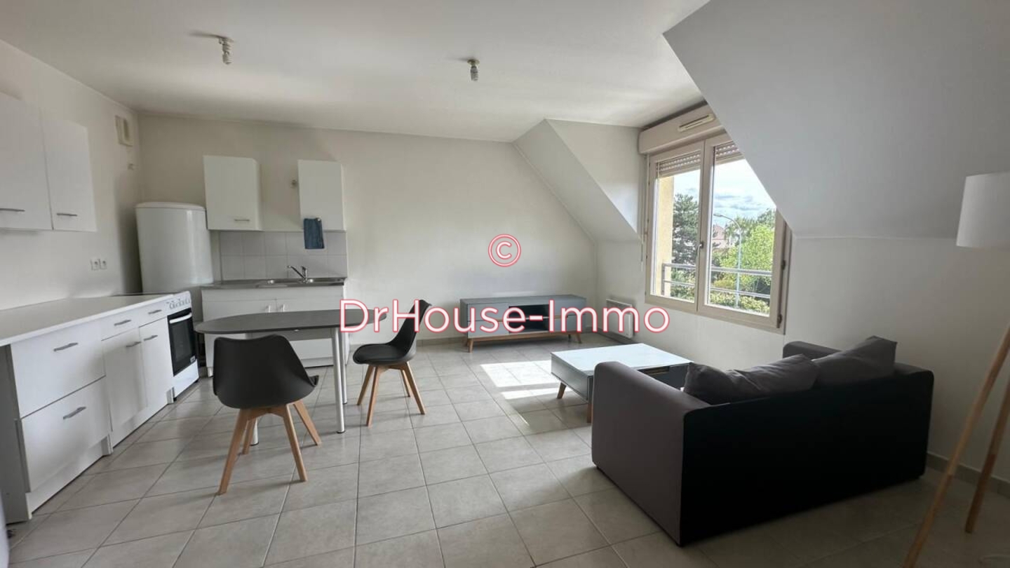 Appartement 2 pièces de 44 m² - Limay (78520)