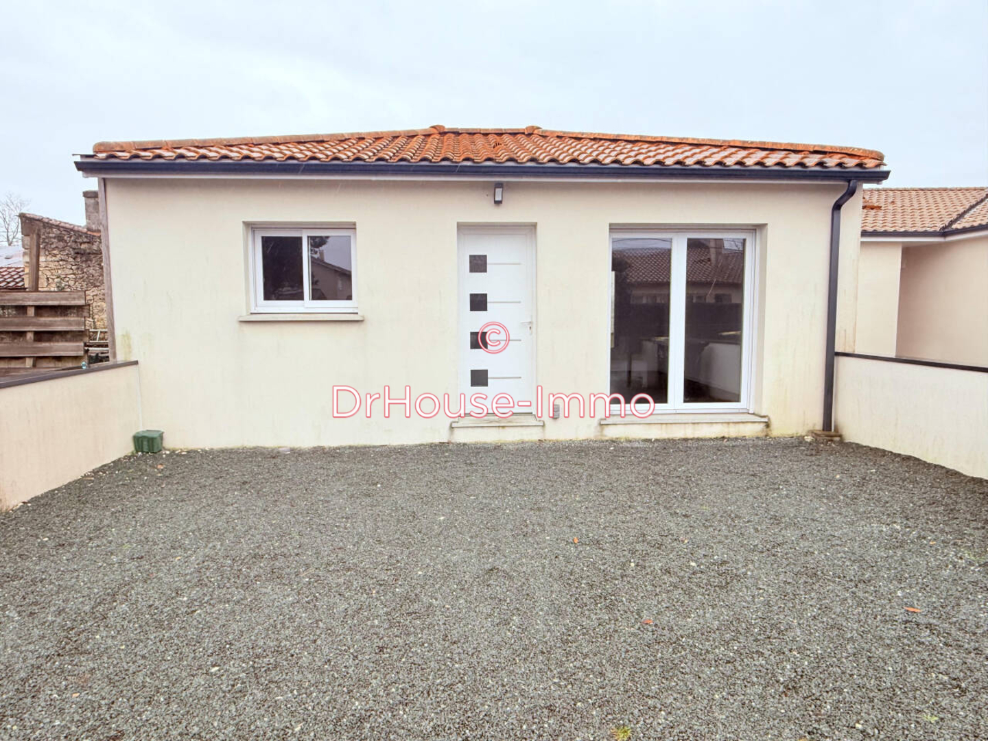Maison 2 pièces de 44 m² - Saint-Estèphe (33180)