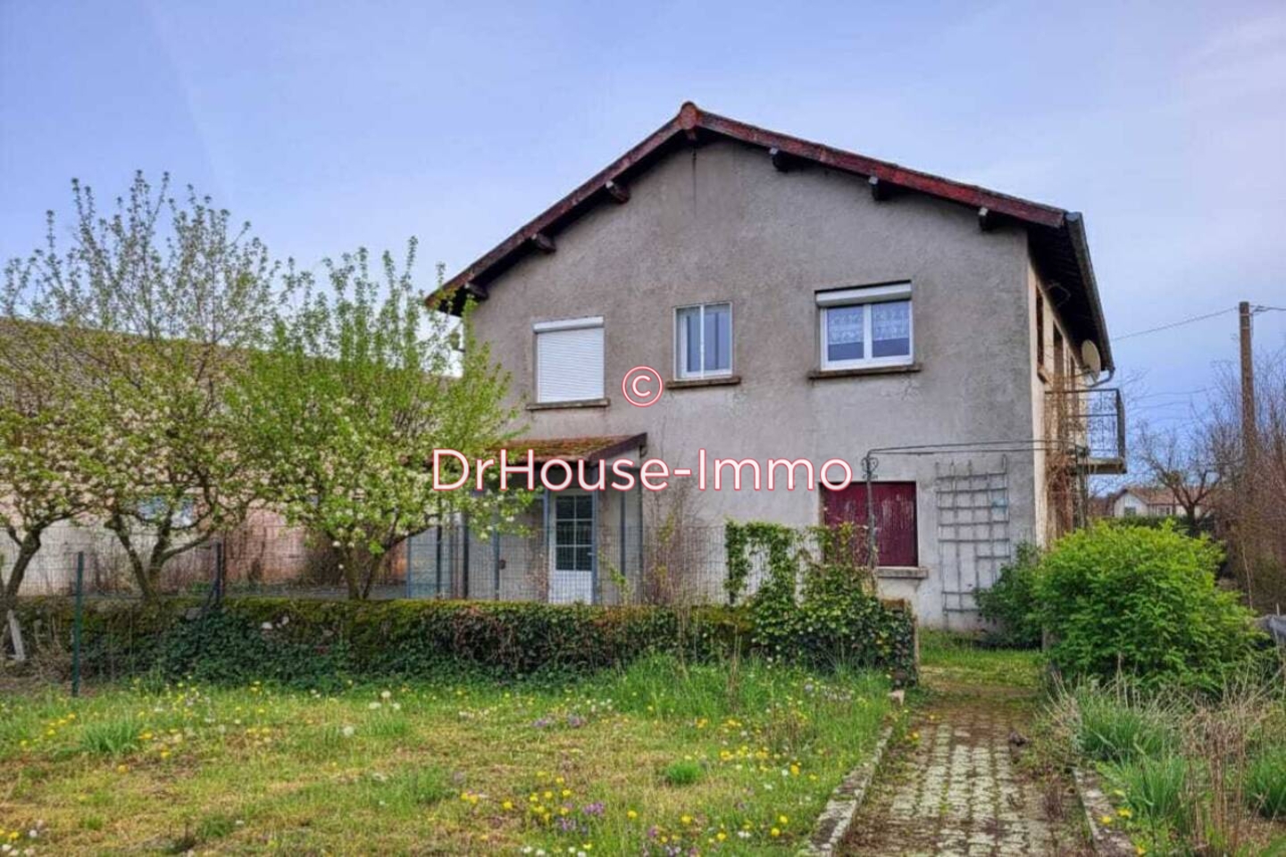 Maison 8 pièces de 120 m² - Costaros (43490)