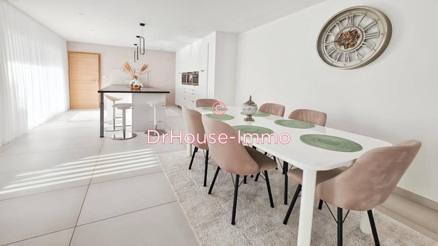 Maison 6 pièces de 180 m² - Perrigny-lès-Dijon (21160)