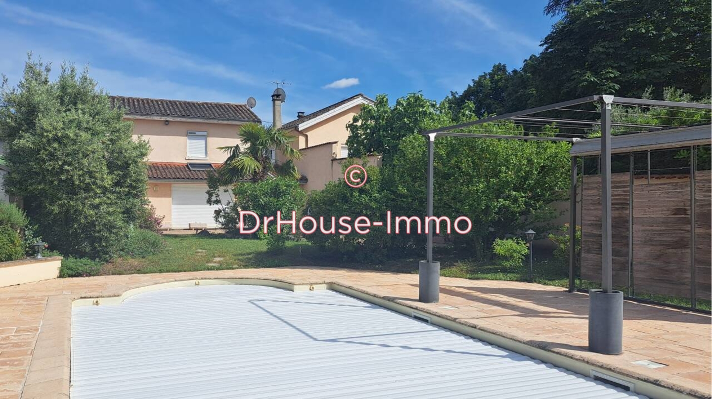 Maison 6 pièces de 149 m² - Saint-Bernard (01600)