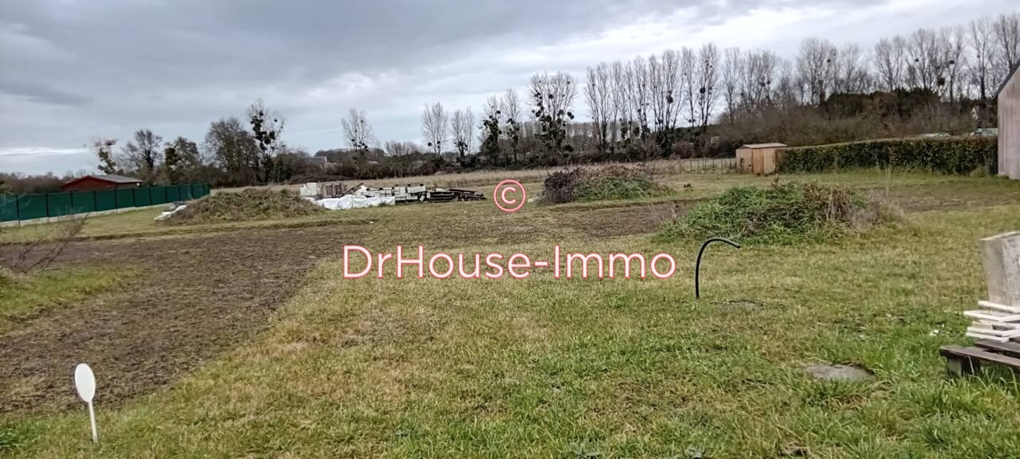 Terrain de 1 254 m² - Savigné-sur-Lathan (37340)