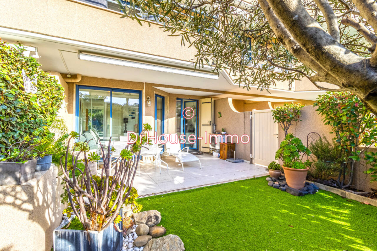 Appartement 1 pièce de 24 m² - Cavalaire-sur-Mer (83240)