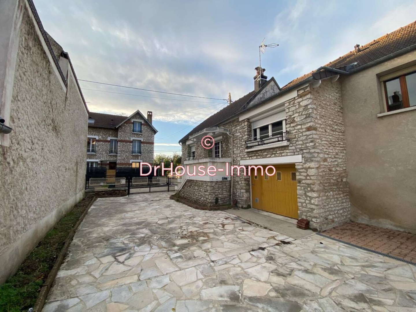 Maison 5 pièces de 108 m² - Guernes (78520)