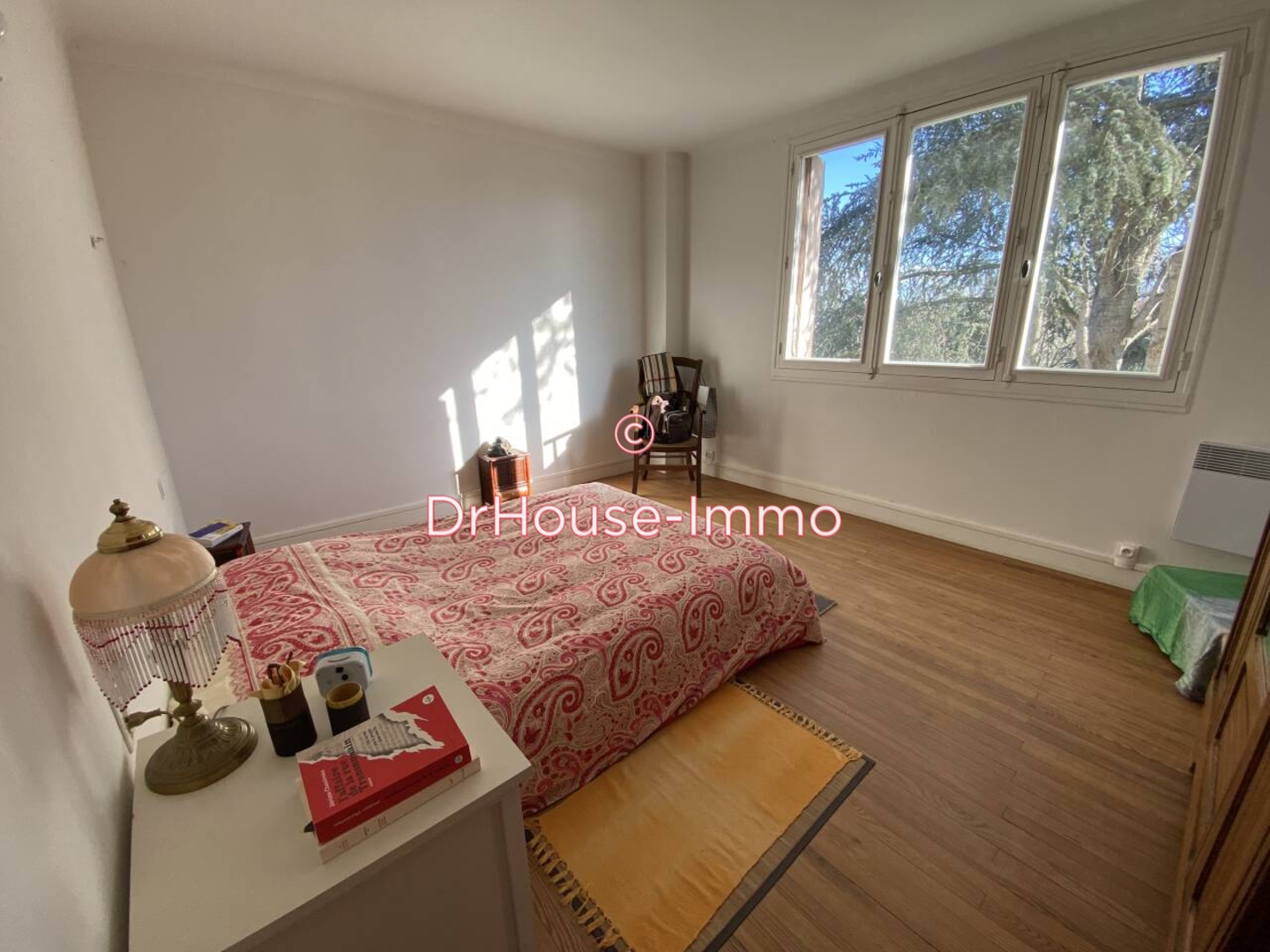 Maison 15 pièces de 150 m² - La Tour-du-Crieu (09100)