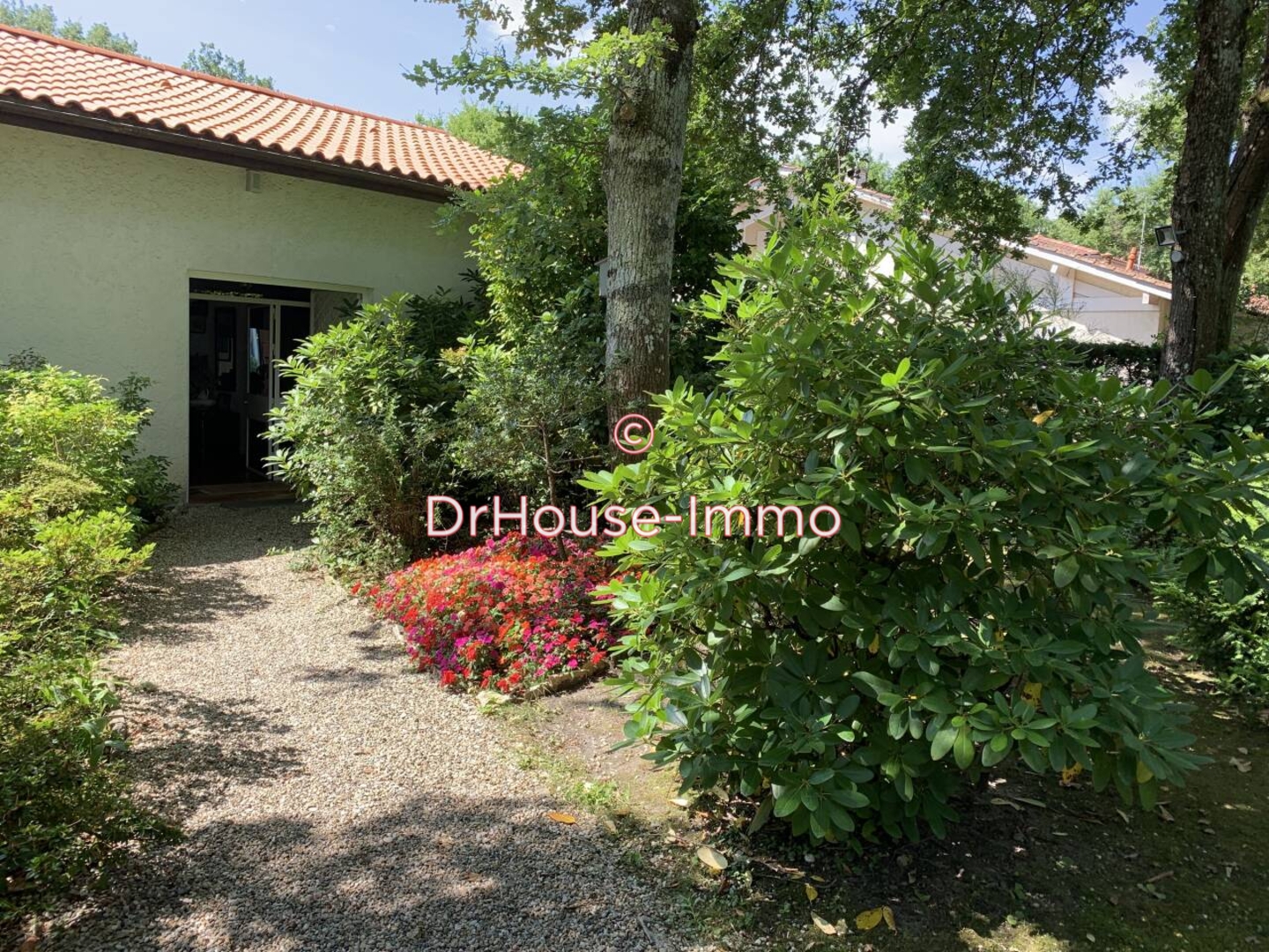 Maison 6 pièces de 168 m² - Saint-Aubin-de-Médoc (33160)