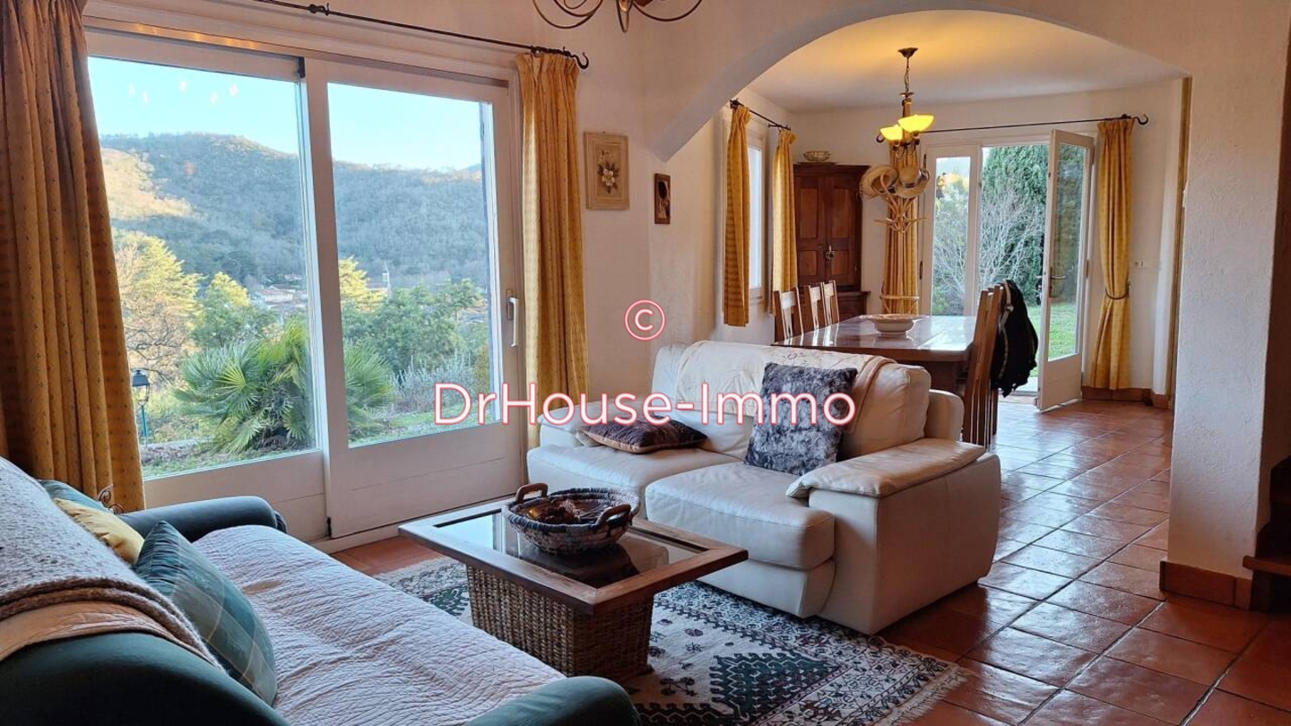 Maison 4 pièces de 125 m² - Collobrières (83610)