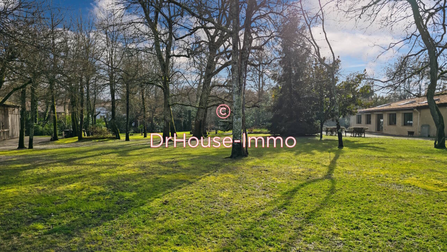 Maison 7 pièces de 185 m² - Arsac (33460)