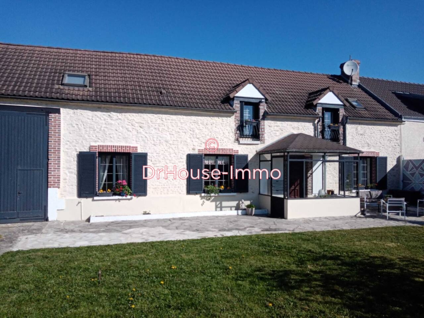 Maison 8 pièces de 125 m² - Corquilleroy (45120)