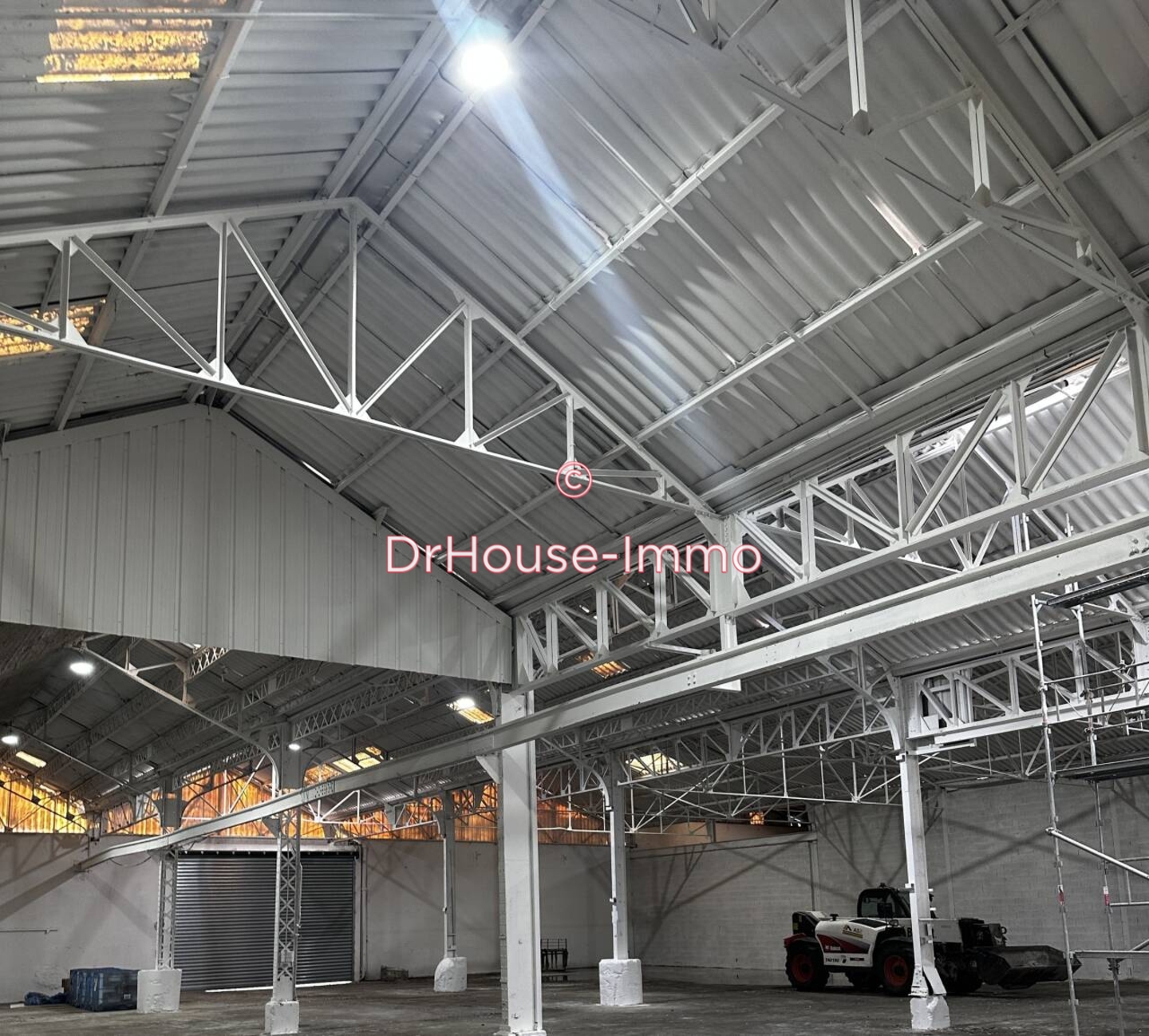 Entrepôt de 1 550 m² - Bassens (33530)