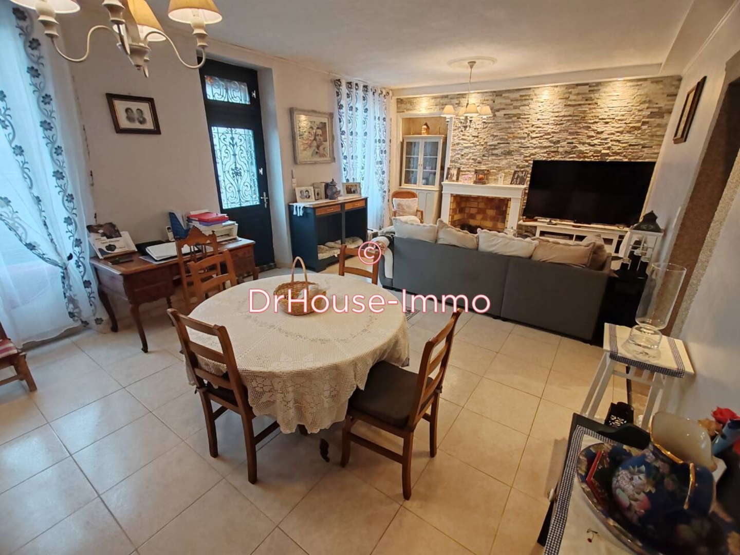 Maison 9 pièces de 168 m² - Port-de-Piles (86220)