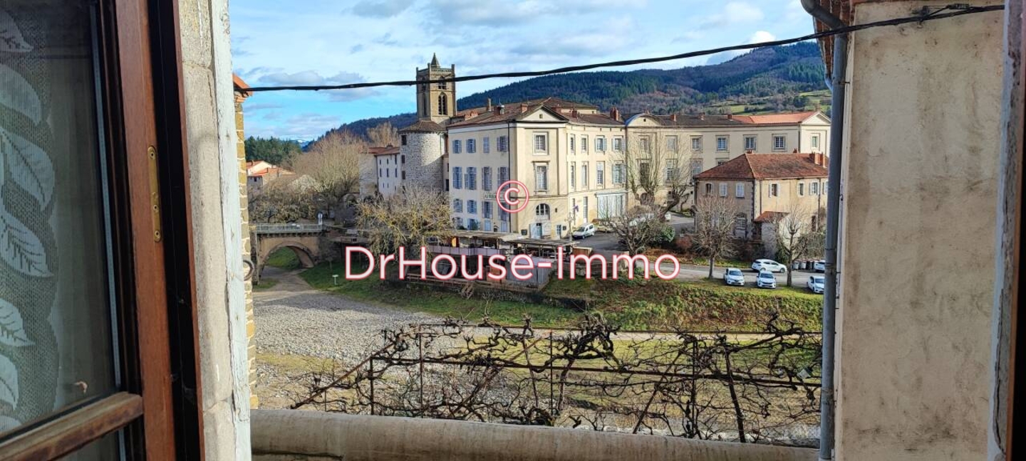 Maison 7 pièces de 120 m² - Lavoûte-Chilhac (43380)