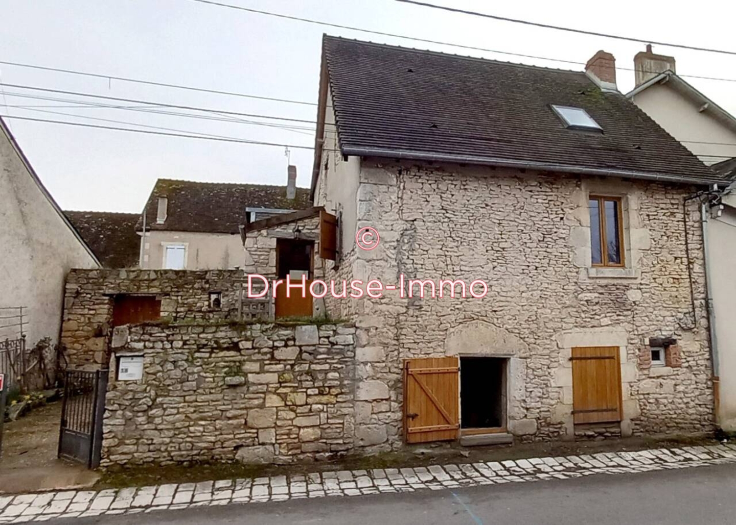 Maison 4 pièces de 80 m² - Ruffec (36300)