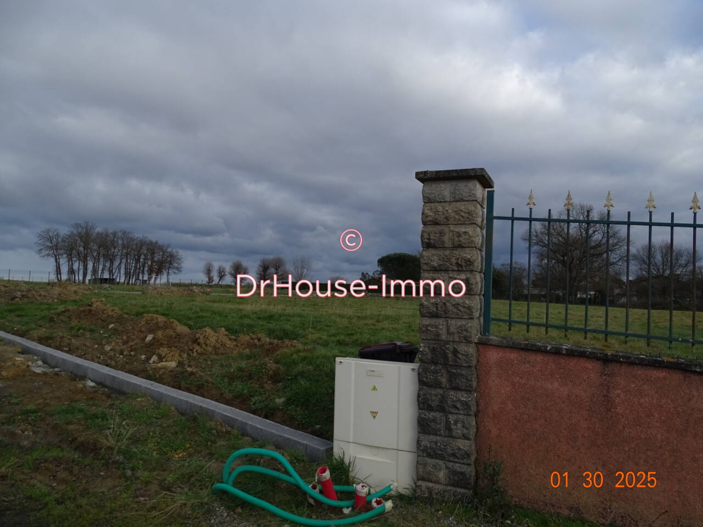 Terrain de 980 m² - Poucharramet (31370)