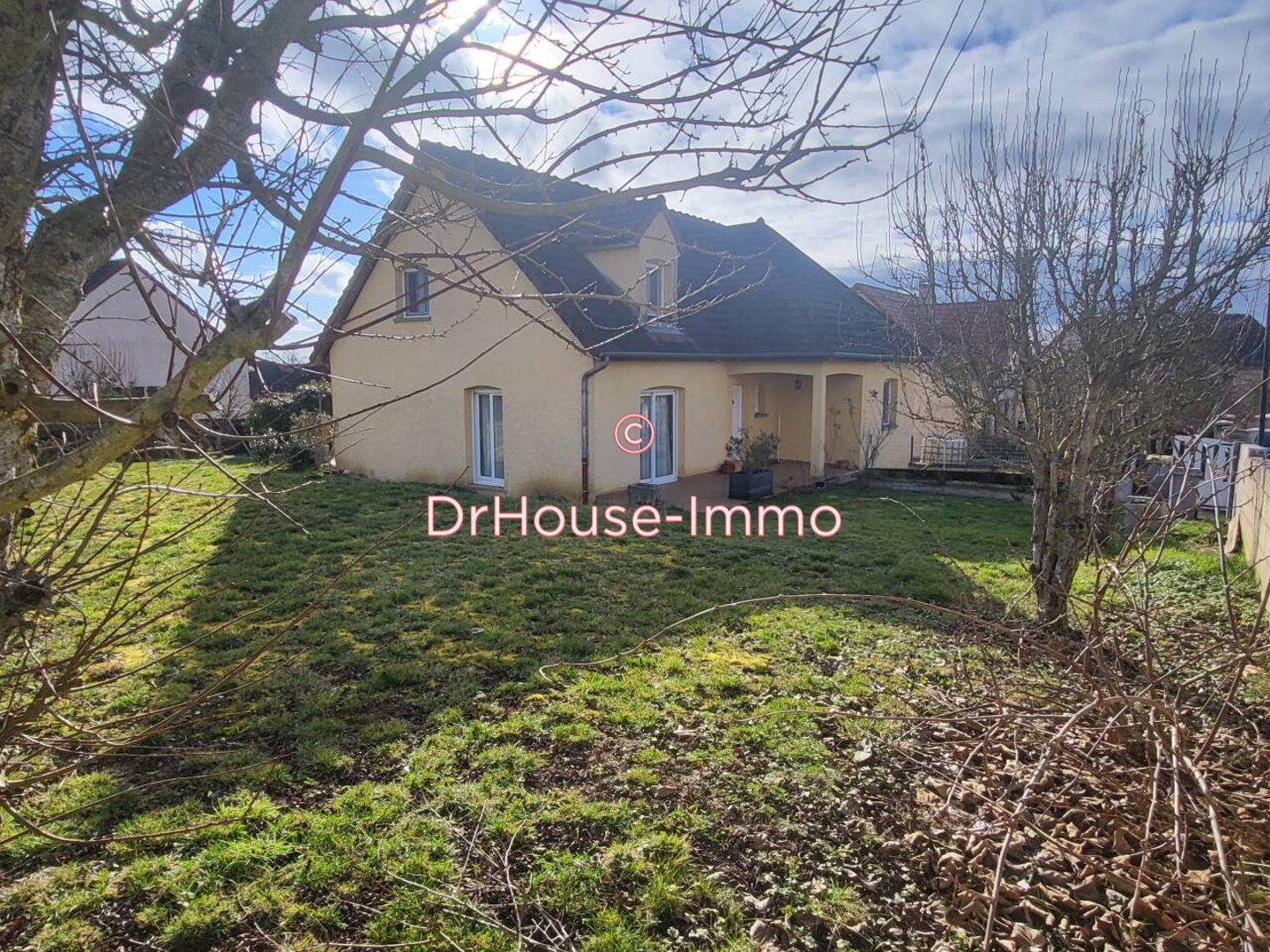 Maison 8 pièces de 148 m² - Mirebeau-sur-Bèze (21310)